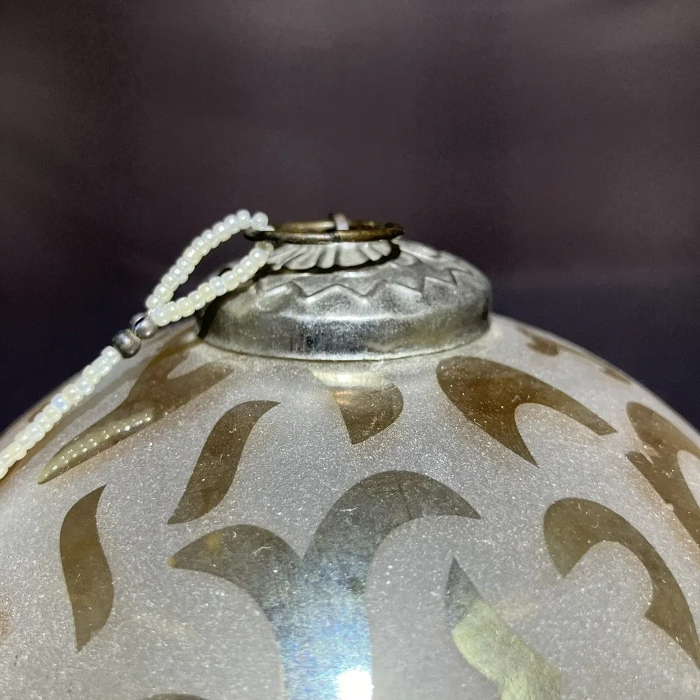 Large Swirls Frosted Glass Ornament Bulb /‎ Swirls / With Beaded Hanger